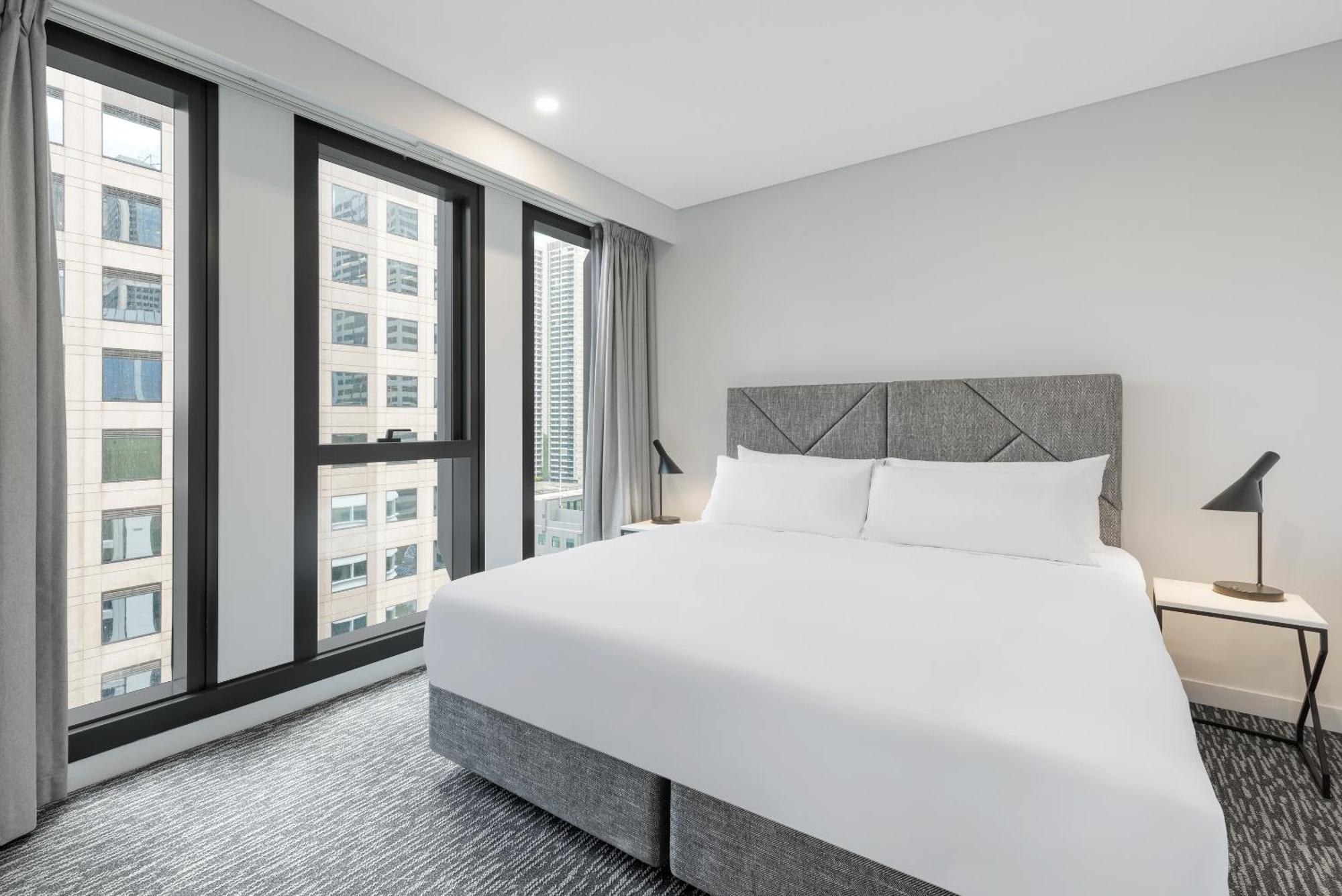 Meriton Suites ملبورن المظهر الخارجي الصورة A bedroom at the hotel